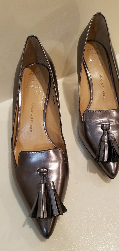 Banana Republic Silver Shoes with Tassel